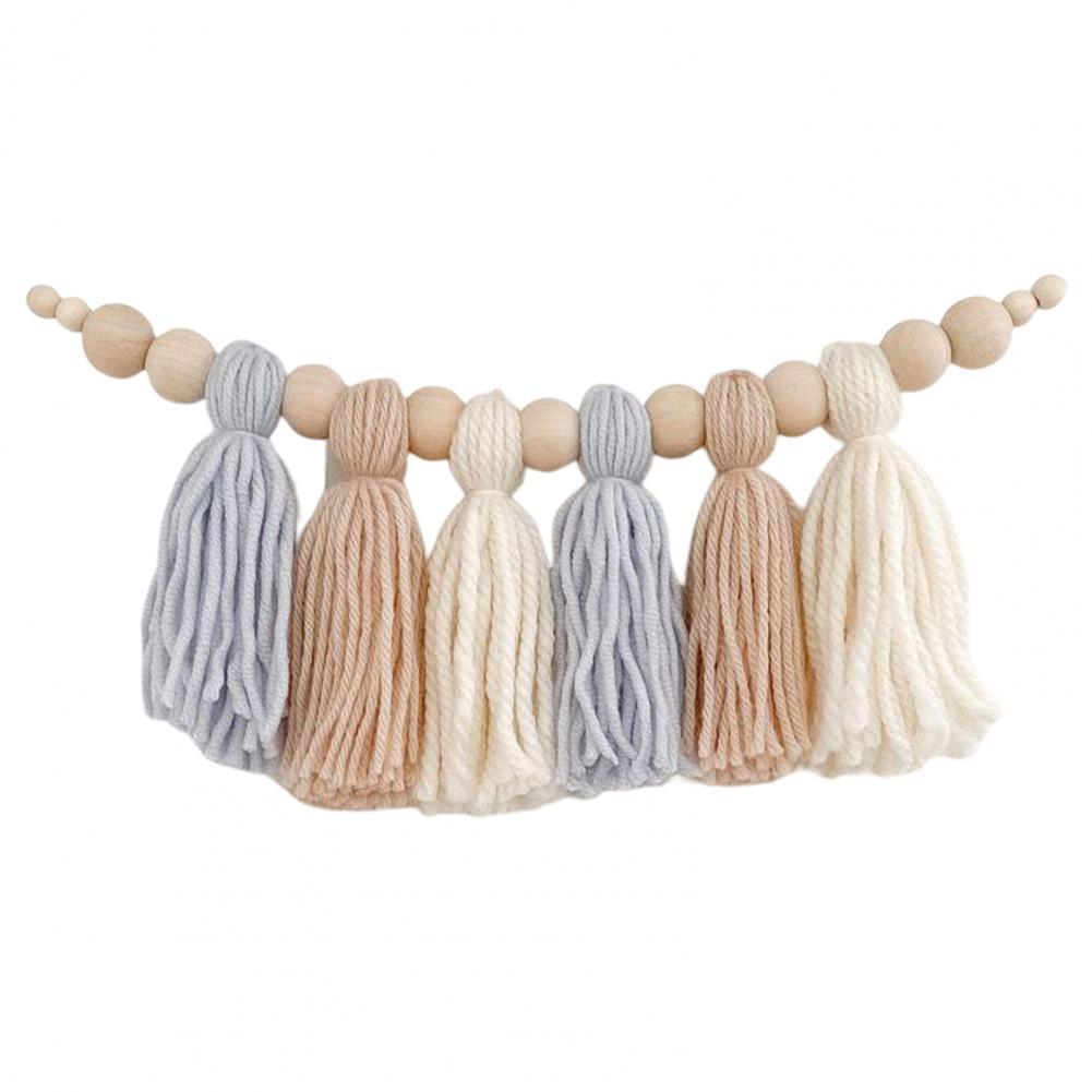 Guirlande pompom chambre bébé