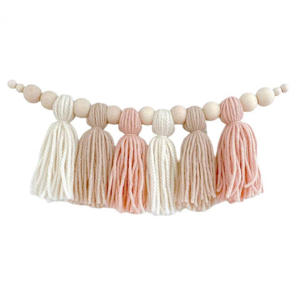 Guirlande pompom chambre bébé